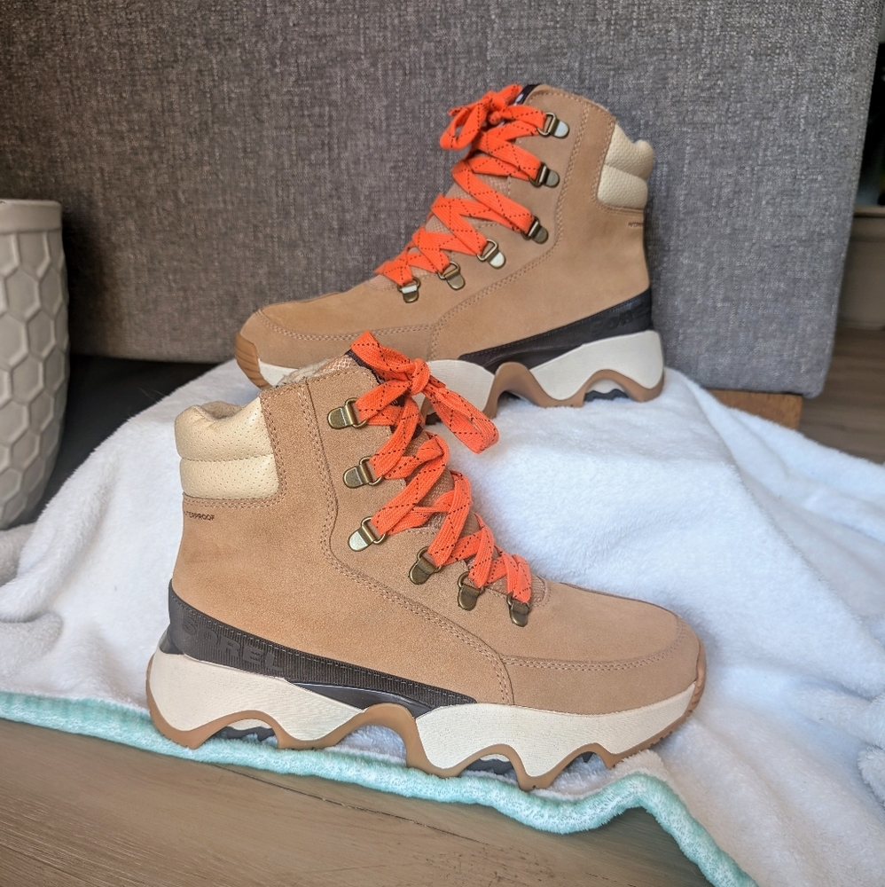 New $175 Retail SOREL Kinetic Impact Conquest Waterproof Sneaker Bootie W 8.5